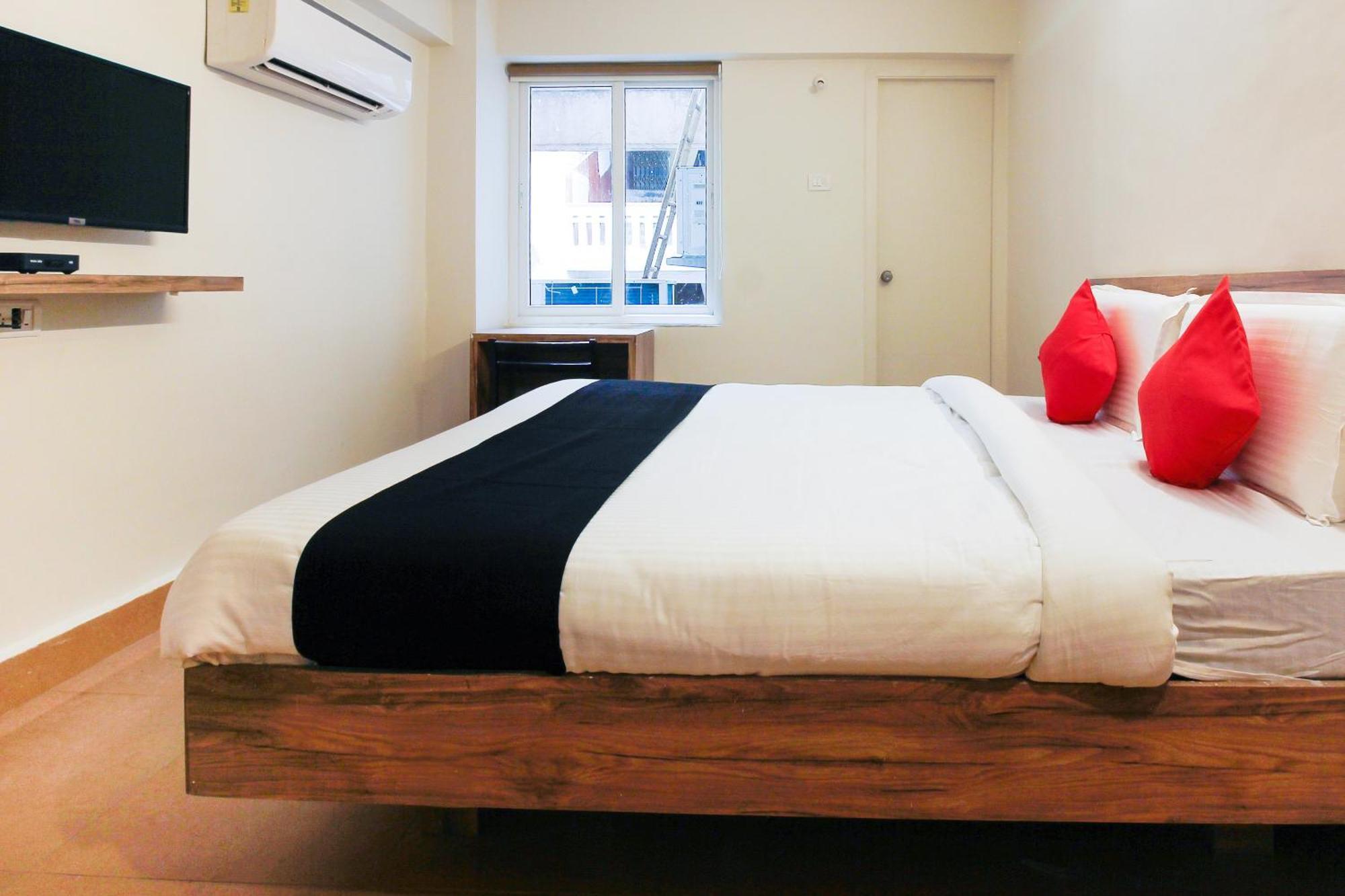 Capital O Sri Suprabhat Grand Near Kachiguda Railway Station 하이데라바드 외부 사진