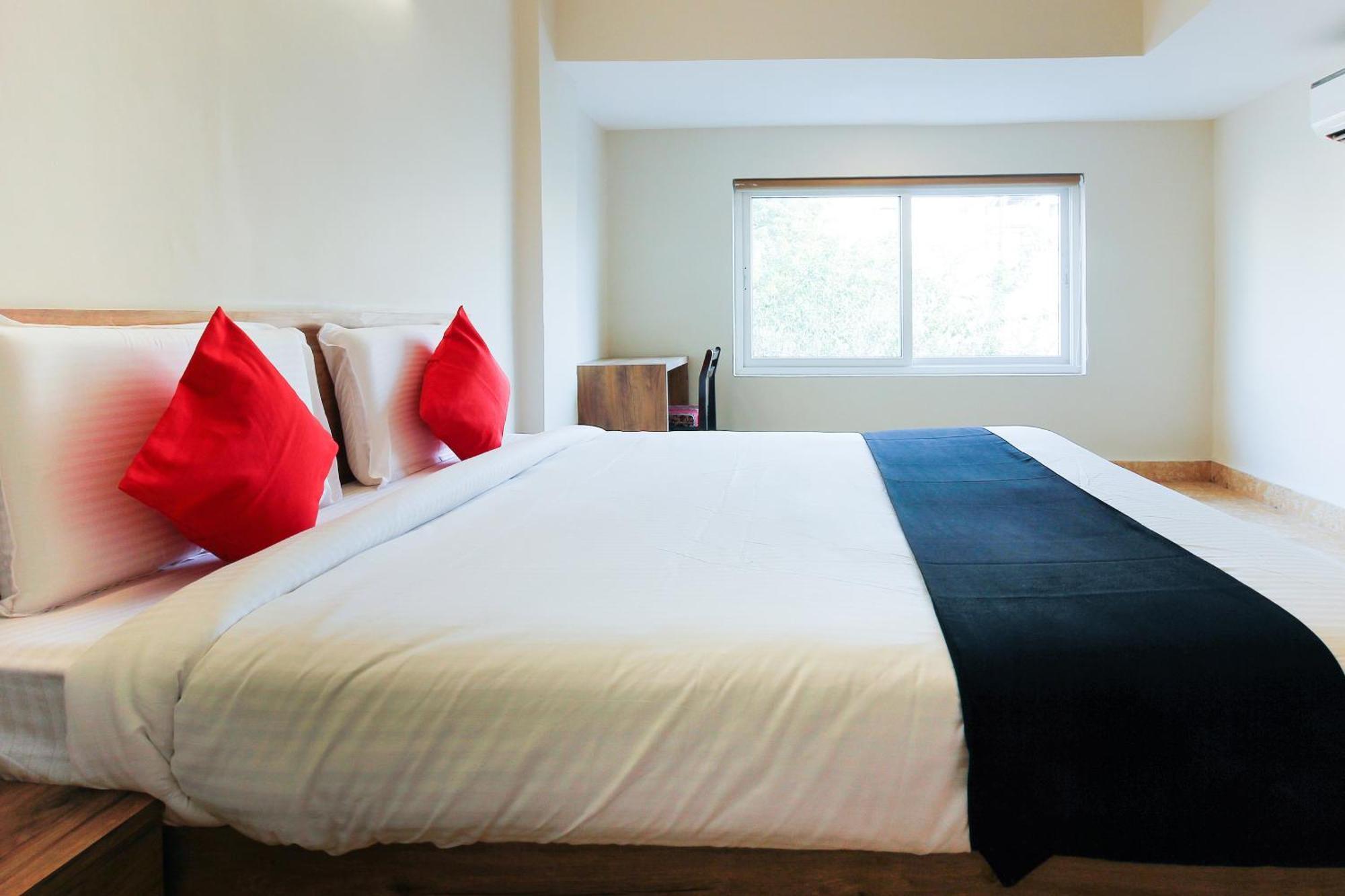 Capital O Sri Suprabhat Grand Near Kachiguda Railway Station 하이데라바드 외부 사진