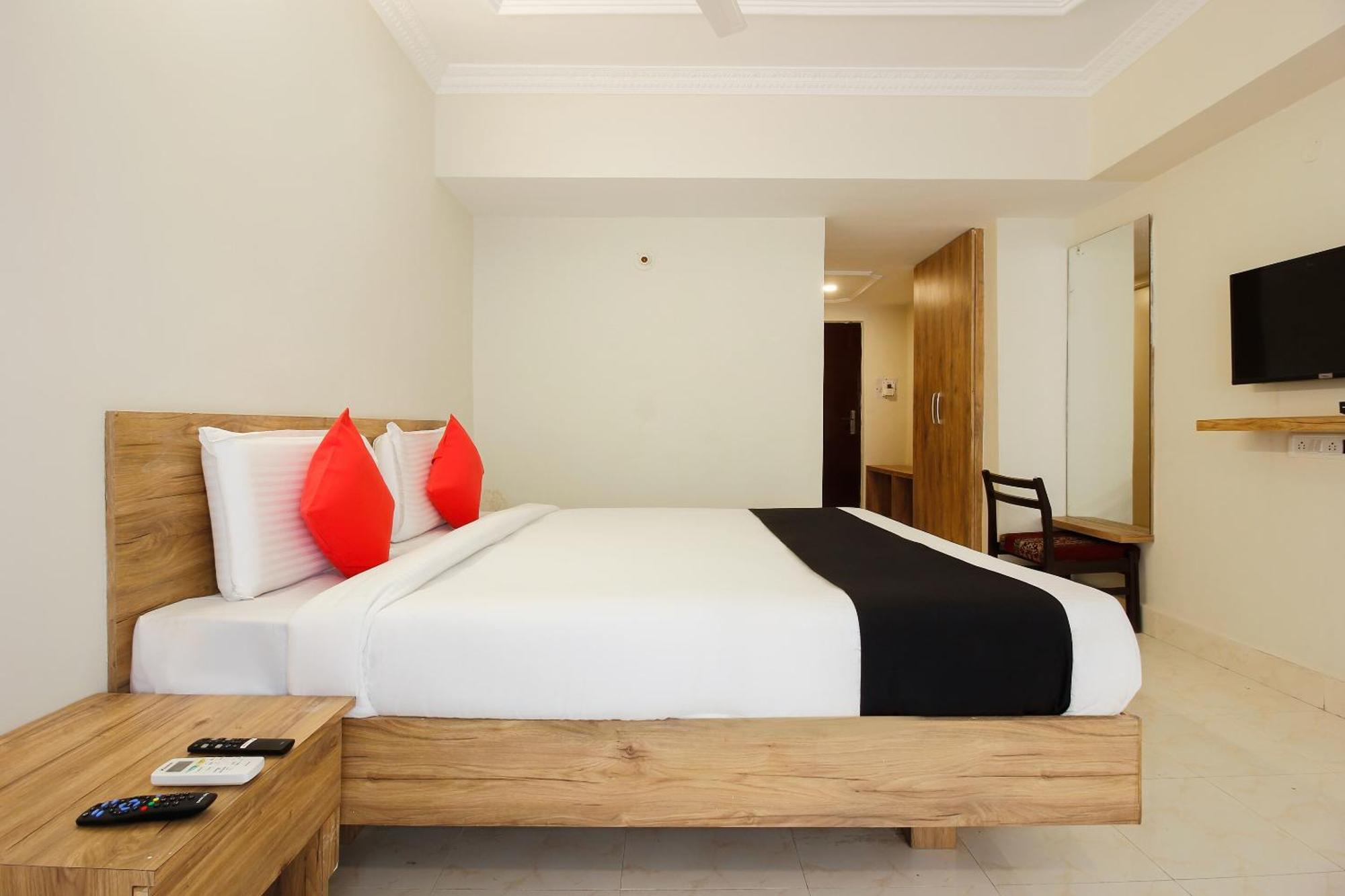 Capital O Sri Suprabhat Grand Near Kachiguda Railway Station 하이데라바드 외부 사진