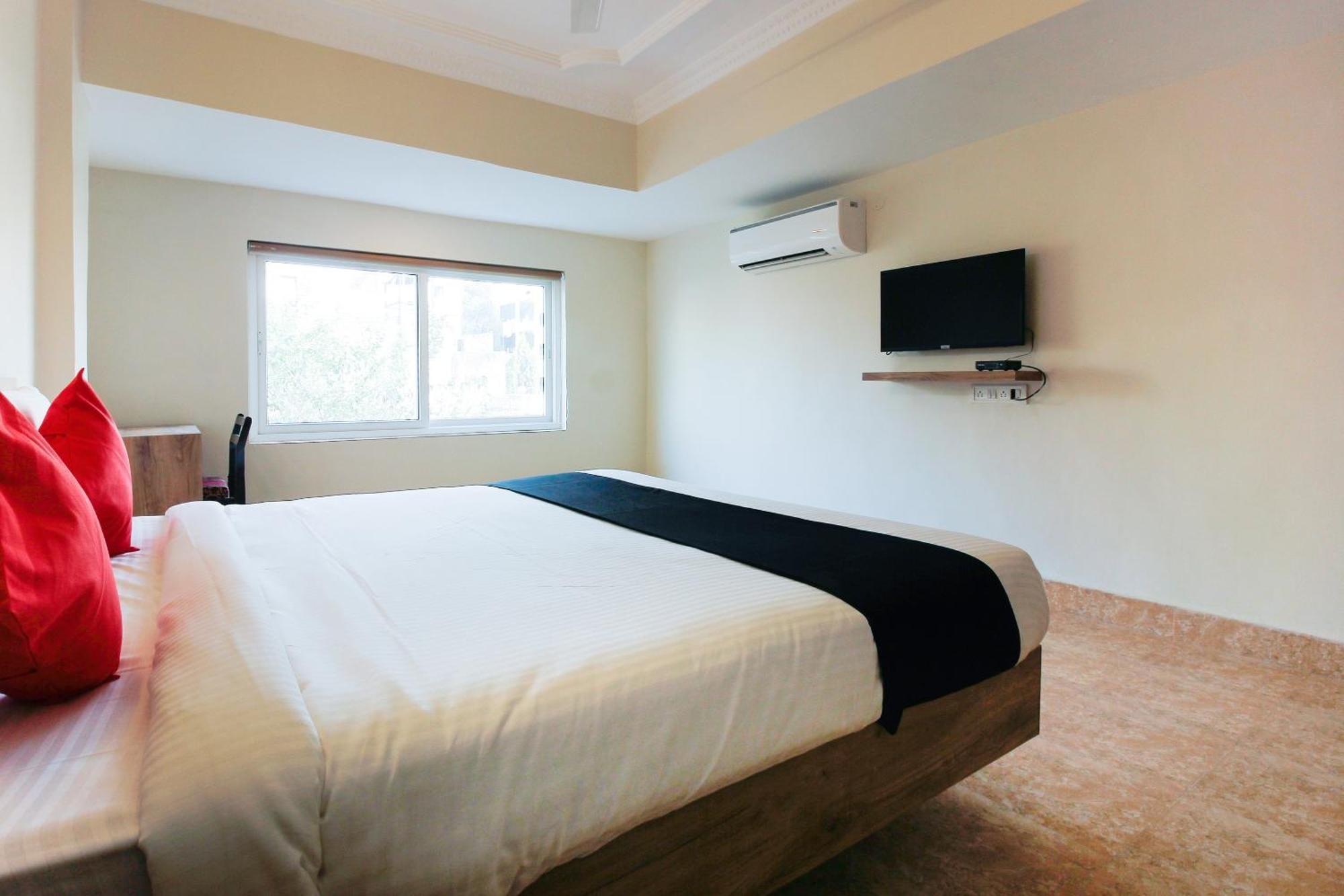 Capital O Sri Suprabhat Grand Near Kachiguda Railway Station 하이데라바드 외부 사진