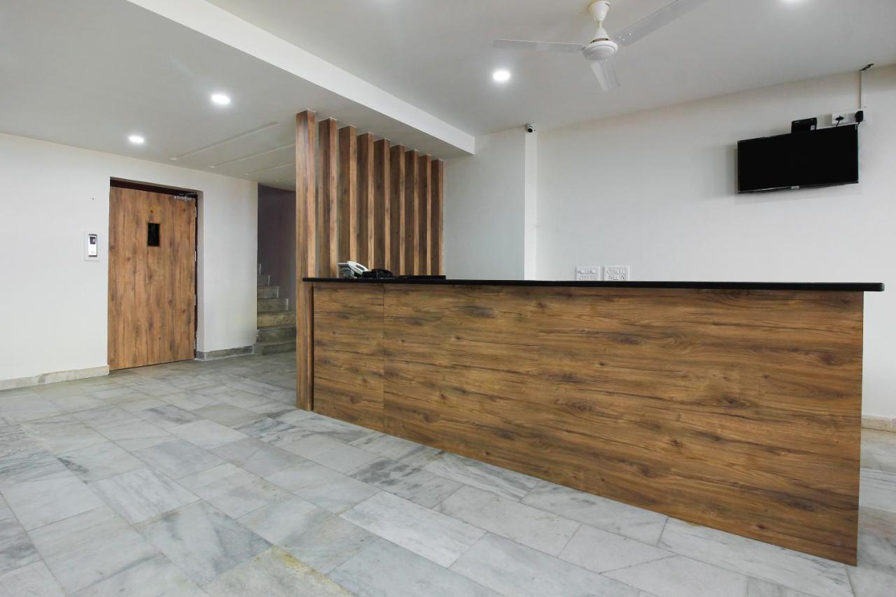 Capital O Sri Suprabhat Grand Near Kachiguda Railway Station 하이데라바드 외부 사진