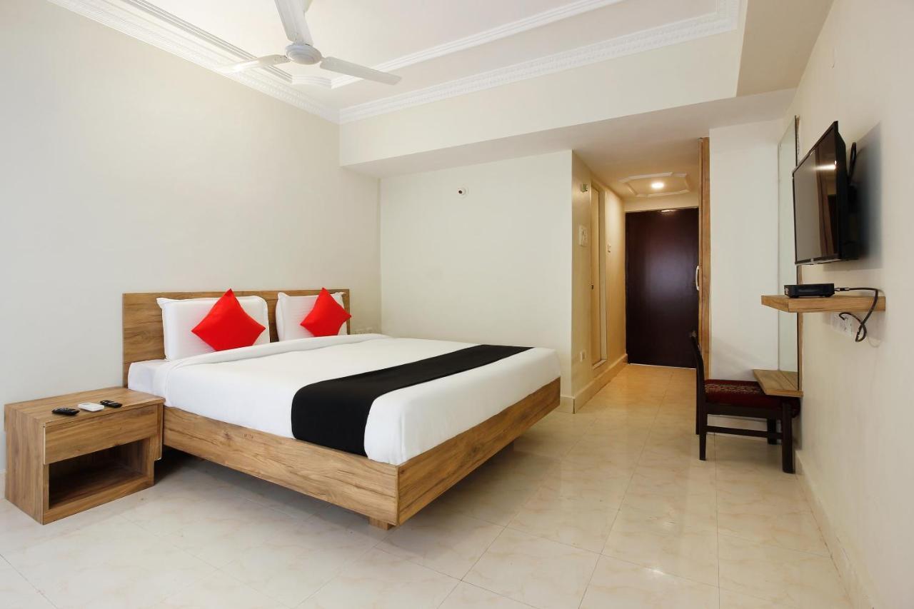 Capital O Sri Suprabhat Grand Near Kachiguda Railway Station 하이데라바드 외부 사진